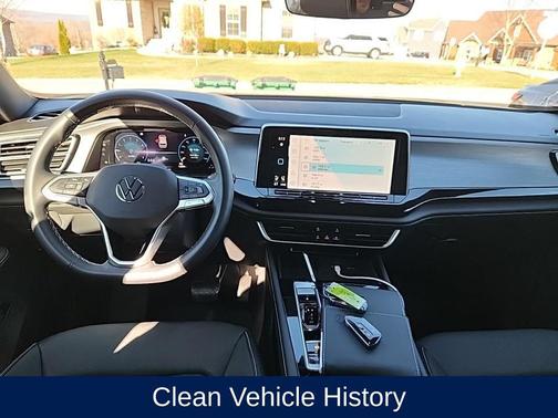 2025 Volkswagen Atlas Cross Sport 2.0T SE w/Technology