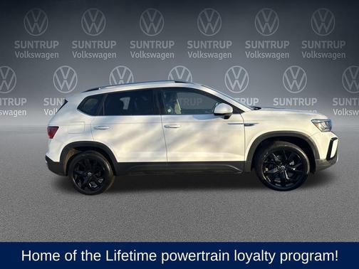 2024 Volkswagen Taos 1.5T SE