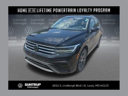 Deep Black Pearl 2023 Volkswagen Tiguan 2.0T SE