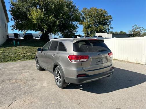 2016 Kia Sorento EX