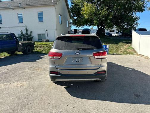 2016 Kia Sorento EX