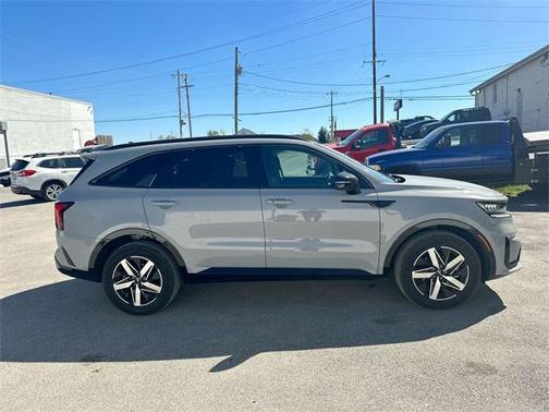 2023 Kia Sorento EX