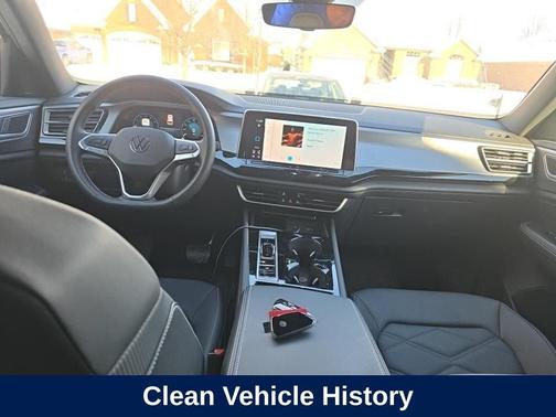 2025 Volkswagen Atlas Cross Sport 2.0T SE w/Technology