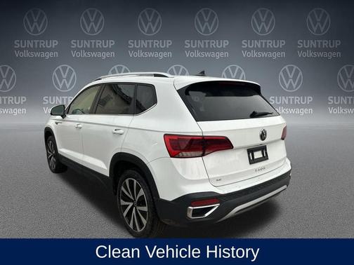 2024 Volkswagen Taos 1.5T SE