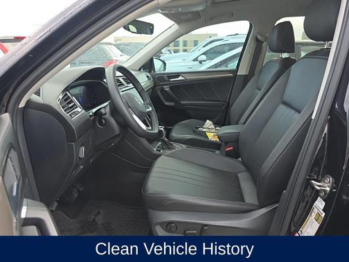 2023 Volkswagen Tiguan 2.0T SE