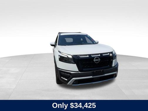 2024 Nissan Pathfinder Rock Creek 4WD
