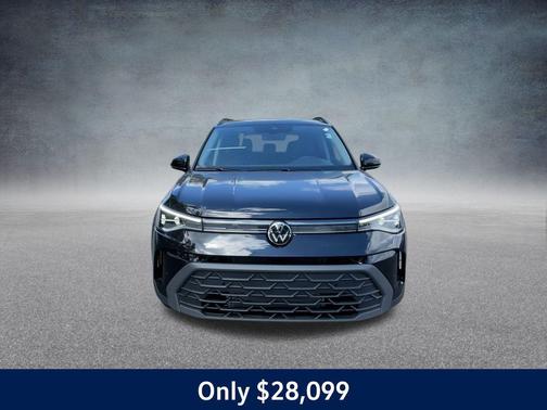 2025 Volkswagen Taos 1.5T SE Black