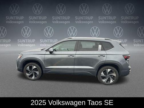Platinum Gray Metallic 2025 Volkswagen Taos 1.5T SE