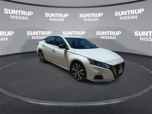 2021 Nissan Altima SR FWD
