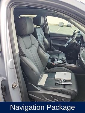 2023 Audi Q5 40 Premium Plus