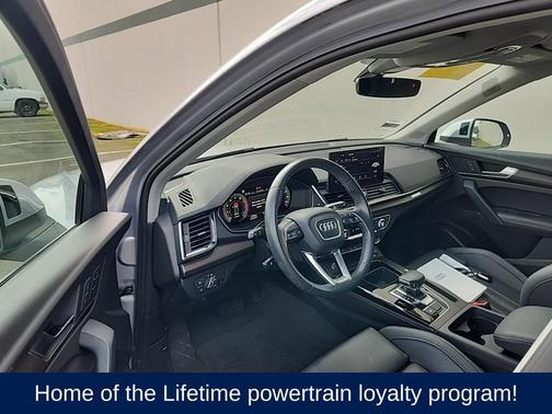 2023 Audi Q5 40 Premium Plus