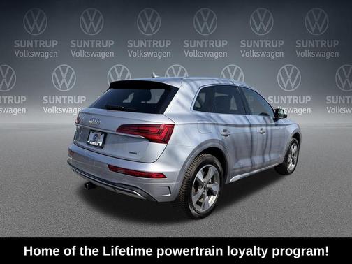 Florett Silver Metallic 2023 Audi Q5 40 Premium Plus