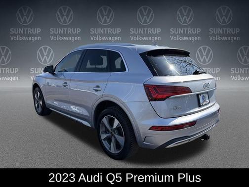 Florett Silver Metallic 2023 Audi Q5 40 Premium Plus
