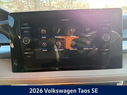 2026 Volkswagen Taos SE