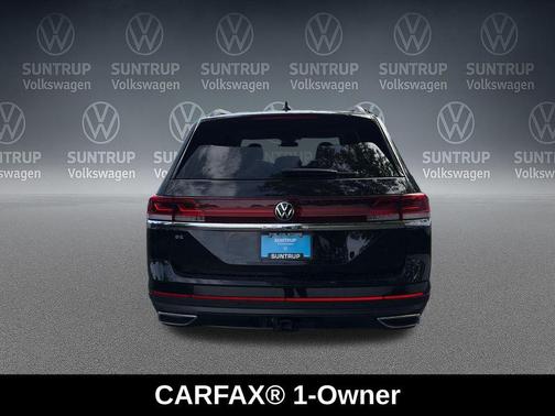 Deep Black 2025 Volkswagen Atlas 2.0T SE w/Technology