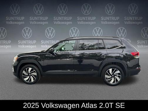 Deep Black Pearl 2025 Volkswagen Atlas 2.0T SE w/Technology