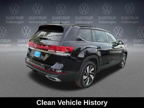 Deep Black Pearl 2025 Volkswagen Atlas 2.0T SE w/Technology