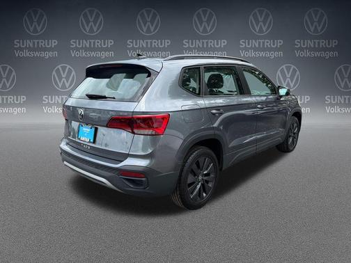 Platinum Gray Metallic 2024 Volkswagen Taos 1.5T S
