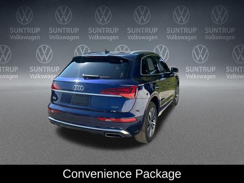 Navarra Blue Metallic 2024 Audi Q5 45 S line Premium Plus