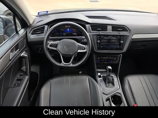 Platinum Gray Metallic 2023 Volkswagen Tiguan 2.0T SE