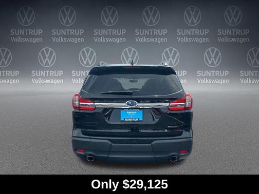 Crystal Black Silica 2022 Subaru Ascent Limited 7-Passenger