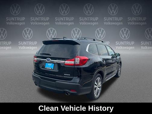Crystal Black Silica 2022 Subaru Ascent Limited 7-Passenger
