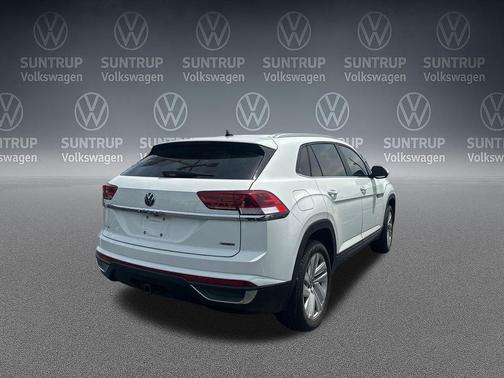 Pure White 2023 Volkswagen Atlas Cross Sport 3.6L V6 SE w/Technology