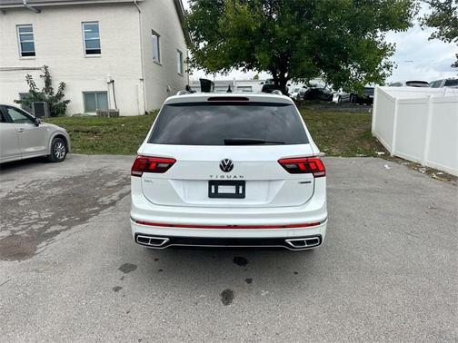 2022 Volkswagen Tiguan 2.0T SEL R-Line 4MOTION