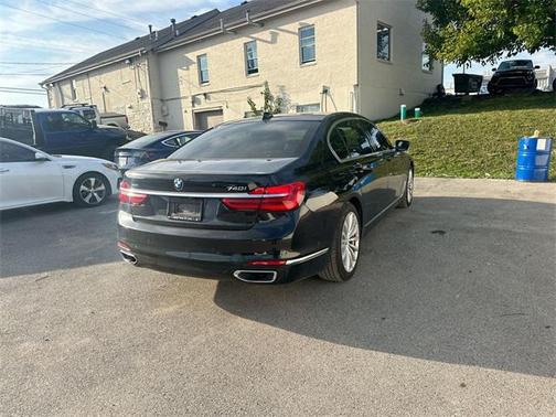 2018 BMW 740 xDrive