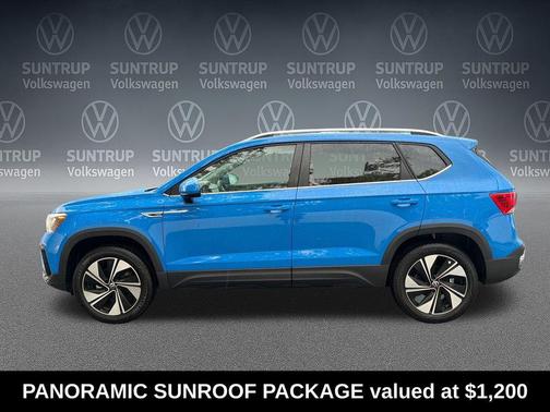 Cornflower Blue 2024 Volkswagen Taos 1.5T SE
