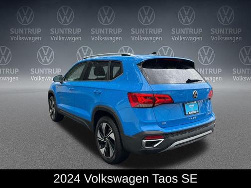 Cornflower Blue 2024 Volkswagen Taos 1.5T SE