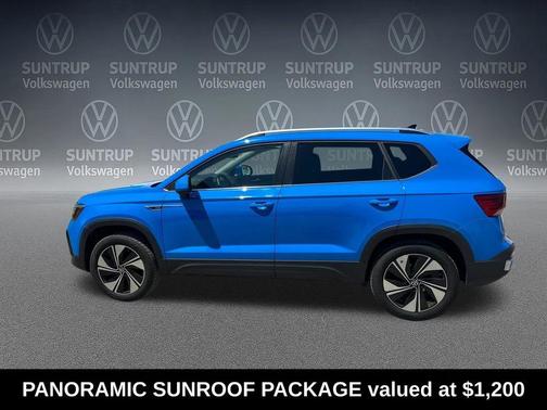 Cornflower Blue 2024 Volkswagen Taos 1.5T SE