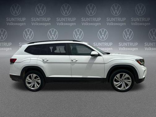Pure White 2023 Volkswagen Atlas 3.6L SE w/Technology