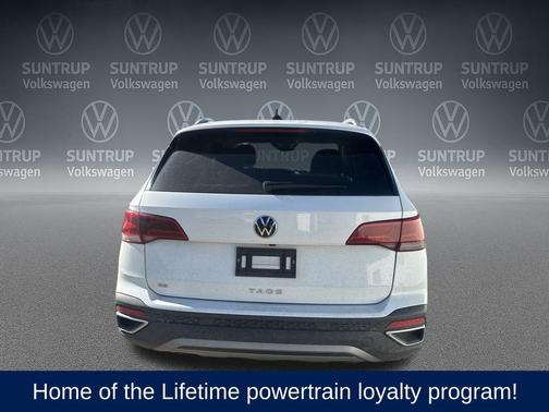 2024 Volkswagen Taos 1.5T SE