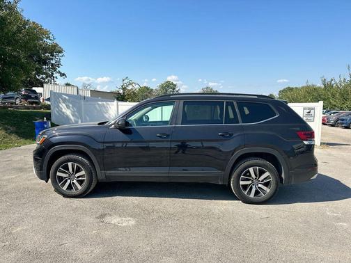 2023 Volkswagen Atlas 2.0T SE