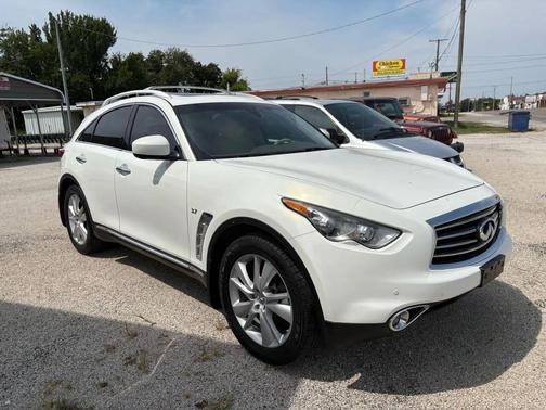 2016 INFINITI QX70 Base