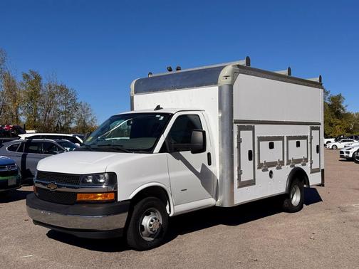 Summit White 2022 Chevrolet Express 3500 Work Van