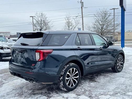 2022 Ford Explorer ST