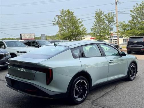 2025 Kia K4 EX