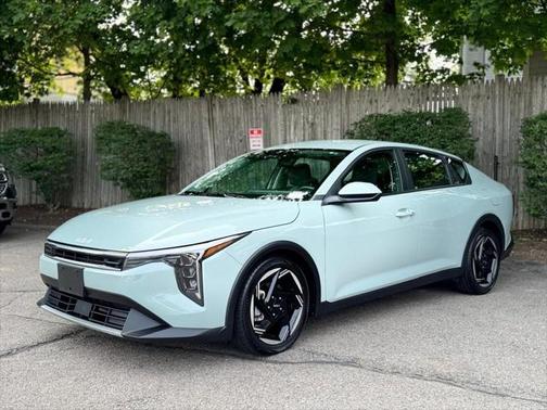 2025 Kia K4 EX
