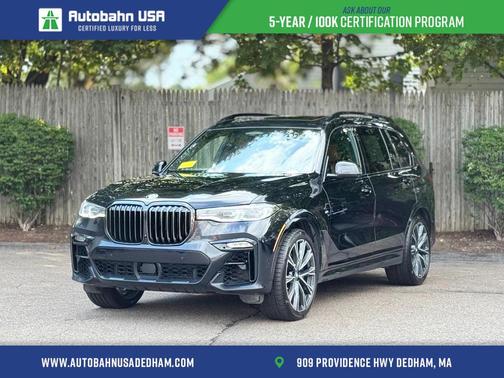 2022 BMW X7 M50i