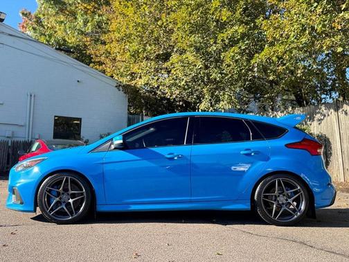 2017 Ford Focus RS Base