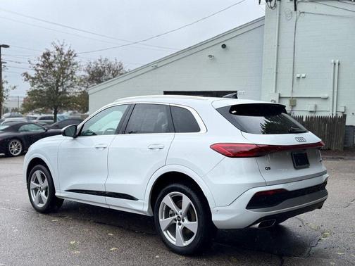 2025 Audi Q5 2.0T Premium Plus
