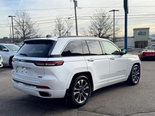 2024 Jeep Grand Cherokee Overland