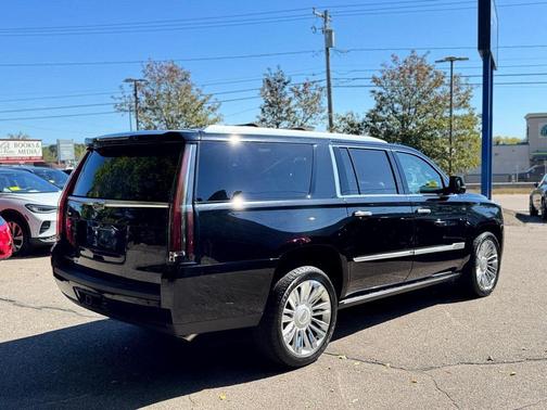 2018 Cadillac Escalade ESV Platinum
