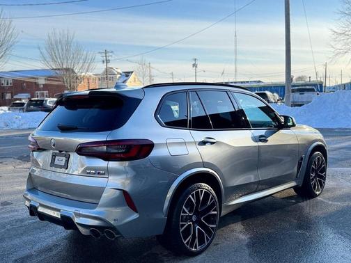 2022 BMW X5 M Base (A8)