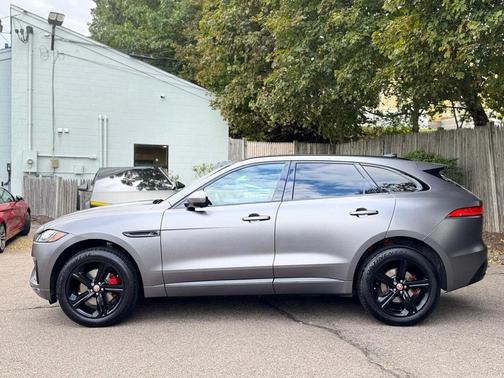 2019 Jaguar F-PACE S
