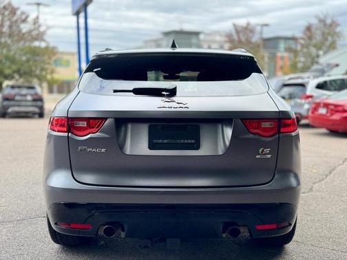 2019 Jaguar F-PACE S