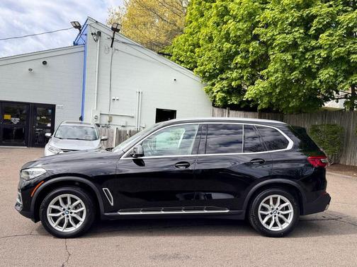 Jet Black 2020 BMW X5 xDrive40i