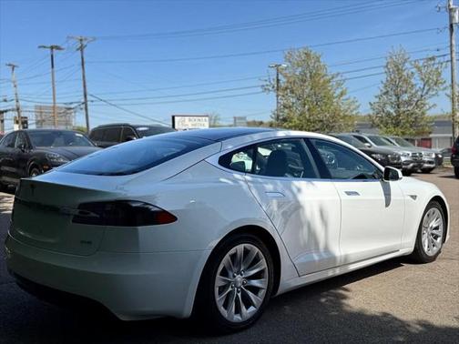 2016 Tesla Model S 90D